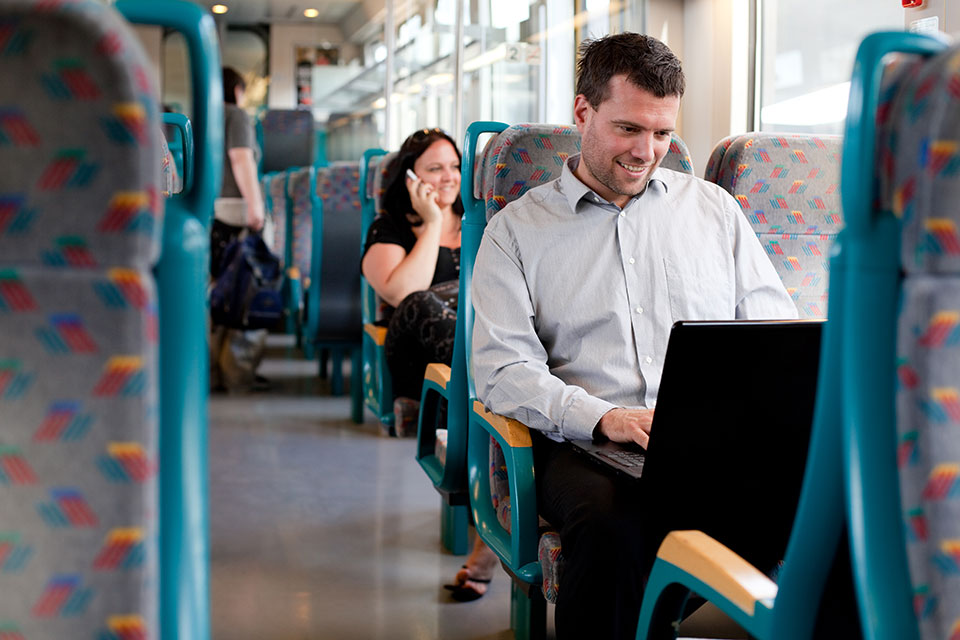 El autobús lanzadera para ir al trabajo una idea de futuro